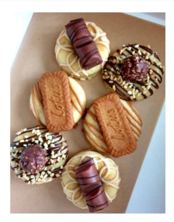 Blondie Donuts x 6